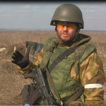 Владислав Евтушенко: В Центрально-Городском районе Горловки, сегодня в результате атаки укропского беспилотника на легковой автомобиль погиб водитель такси – мужчина 1971 г.р