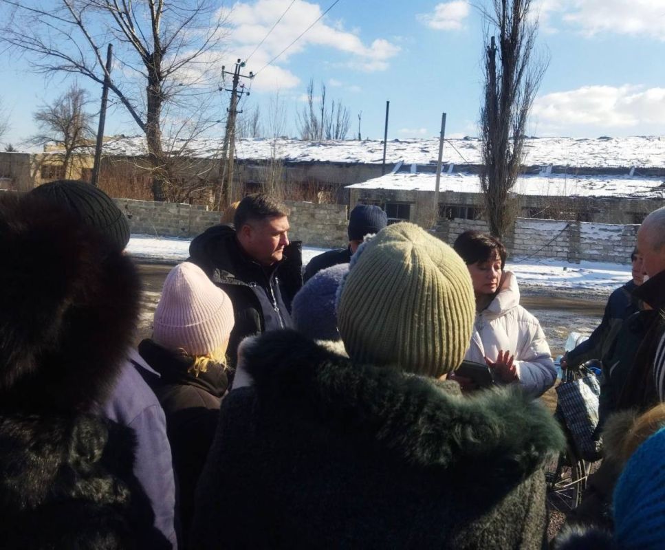 Руководитель Минтруда ДНР посетил освобожденный Горняк