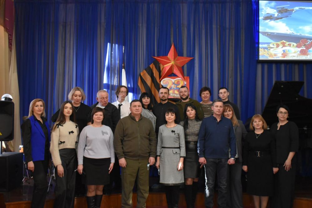 В Амвросиевской детской школе искусств прошла встреча с выпускниками школы – участниками СВО «Герои, живущие рядом»