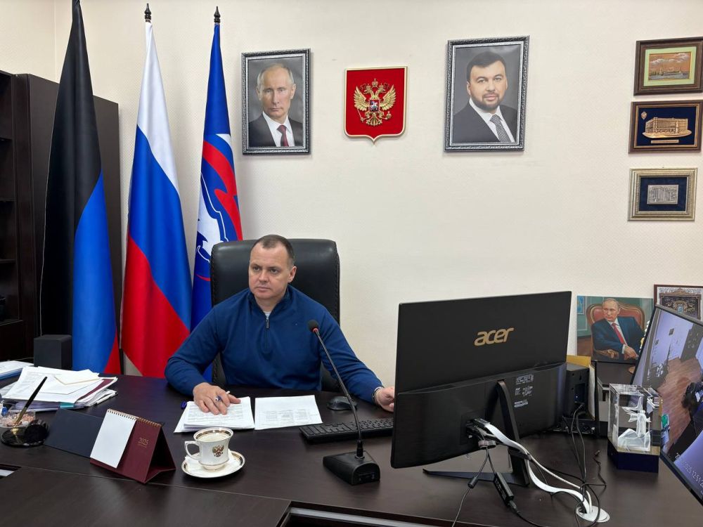 Принял участие в заседании Правительства Донецкой Народной Республики, которое провёл Первый заместитель Председателя Правительства Андрей Чертков