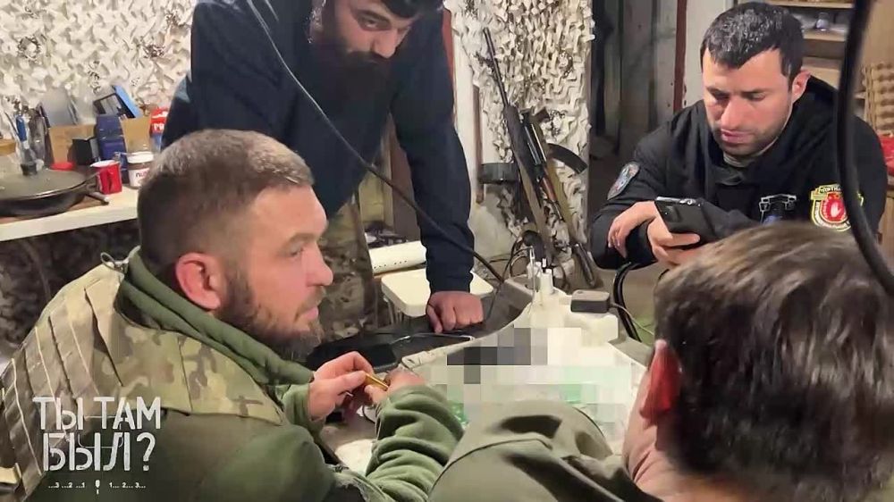 Павел Кукушкин: Совет командиров подразделений Дикой Дивизии Донбасса перед штурмовыми действиями в Часов Яре