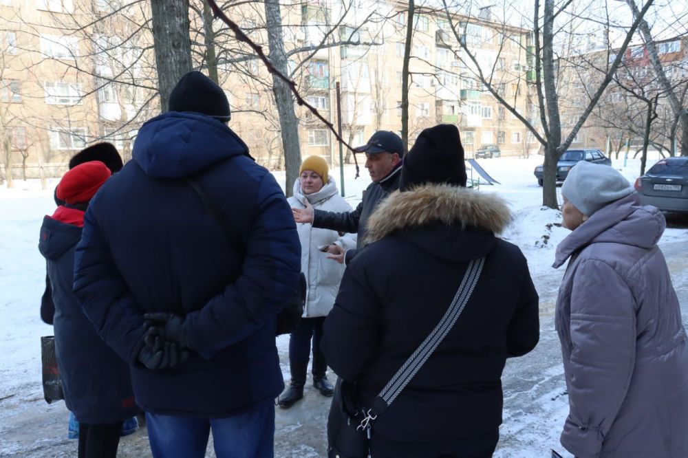 Дмитрий Лысенко: Сегодня, 26 февраля, провел встречу с населением по адресу микрорайон 1, д.10