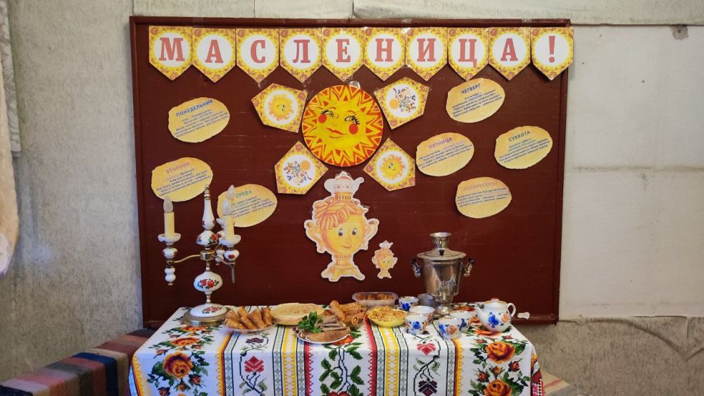 Заведующая Старомарьевским СК провела чаепитие с конкурсами и танцами к празднику Масленица