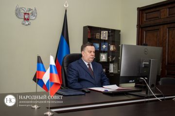 Константин Кузьмин в режиме ВКС принял участие в заседании Совета законодателей