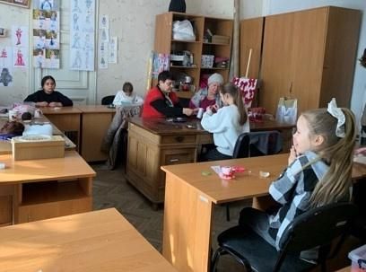 Николай Михайлов: В Старобешевском округе прошло творческое занятие «Брошь для любимой женщины»