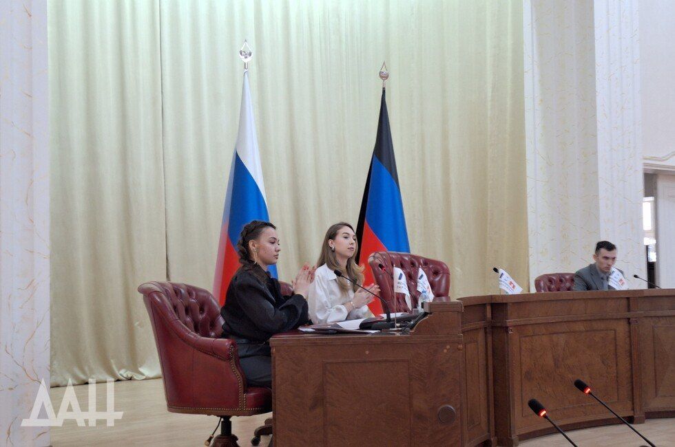 Реформа Молпарламента: как изменится его состав и структура в ДНР