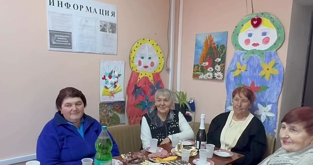 Новоселовский СК отметил Международный женский день 8 марта теплыми посиделками