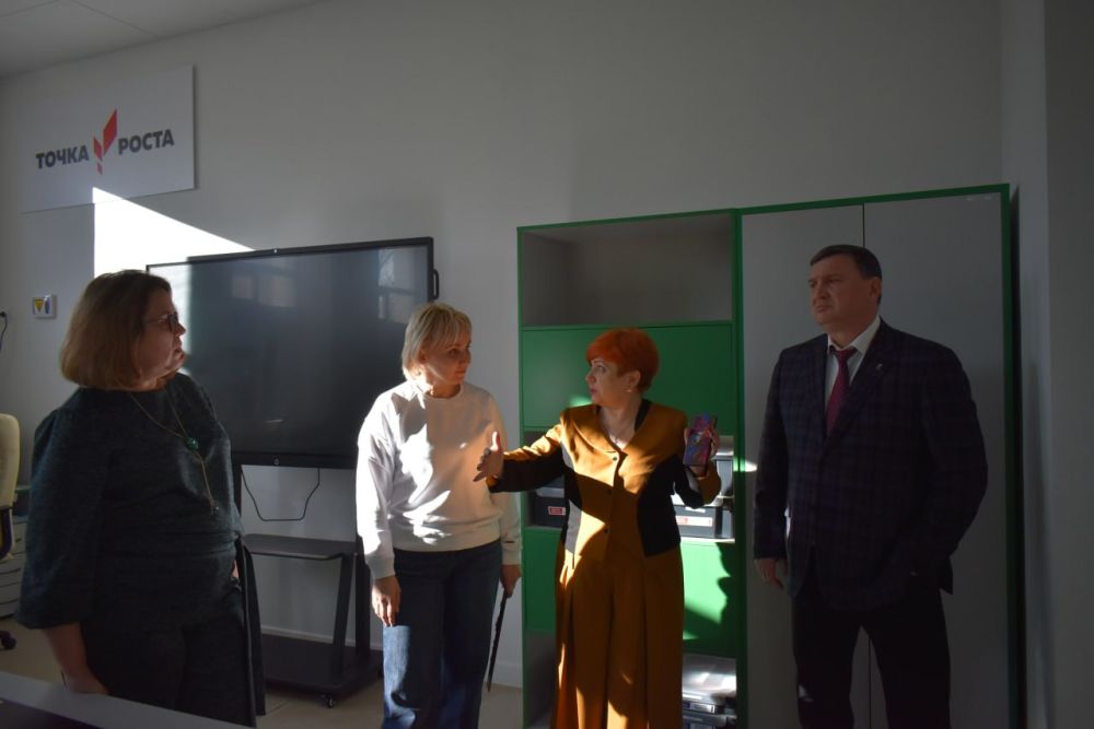 Игорь Лызов: Врио губернатора Еврейской автономной области Мария Костюк с рабочим визитом посетила Амвросиевский округ