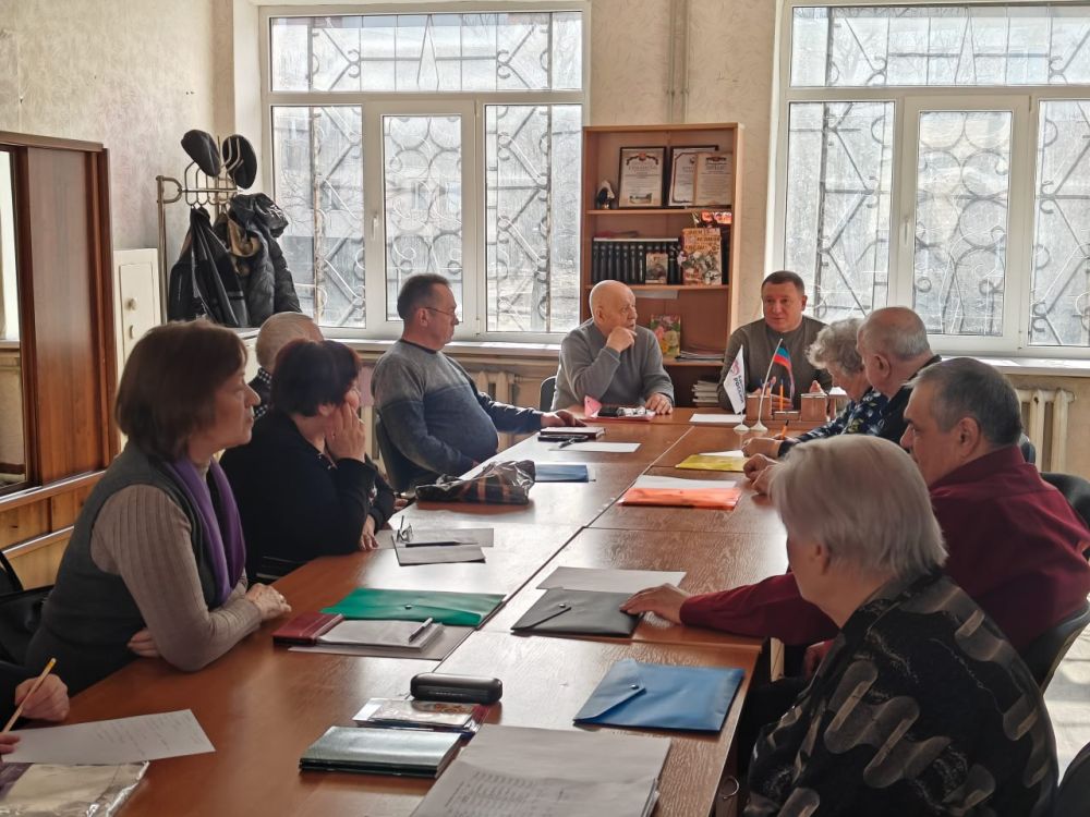 Сергей Ермаков: 10 марта посетил заседание ветеранской организации, председателем которой является Александр Левкович