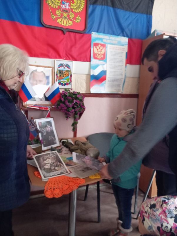 11 марта в отделе музея истории села Валерьяновка прошёл урок памяти ко Дню освобождения города Волноваха «Жога Владимир - Герой ДНР и России»