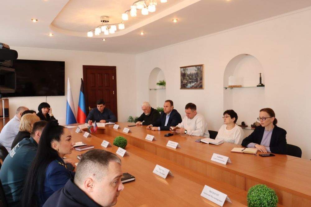 �������, 12 �����, ���� ����� �������������� ����������� ��������� ����� ����� ���� �������� ������ ����������� ���������� ��������� � �������� ������������� ������������� ���������� ������, ���������� ���������� ������...