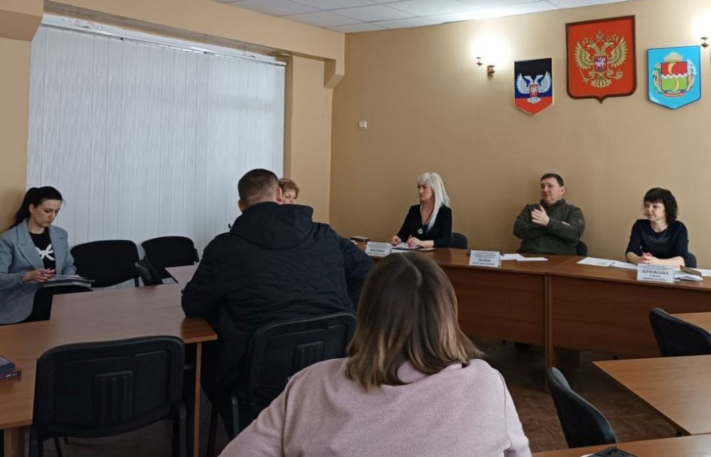 Игорь Лызов: Провёл рабочее совещание с начальниками территориальных отделов администрации округа о благоустройстве населённых пунктов