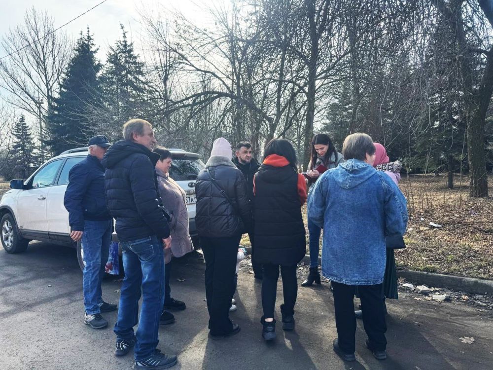 Депутат Шахтерского муниципального совета ответил на вопросы ждановцев