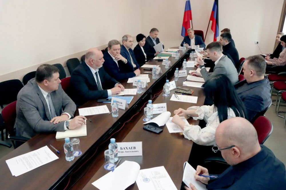 Андрей Чертков: Провел рабочую встречу с представителями Центрального банка Российской Федерации и крупных банков, работающих в Республике
