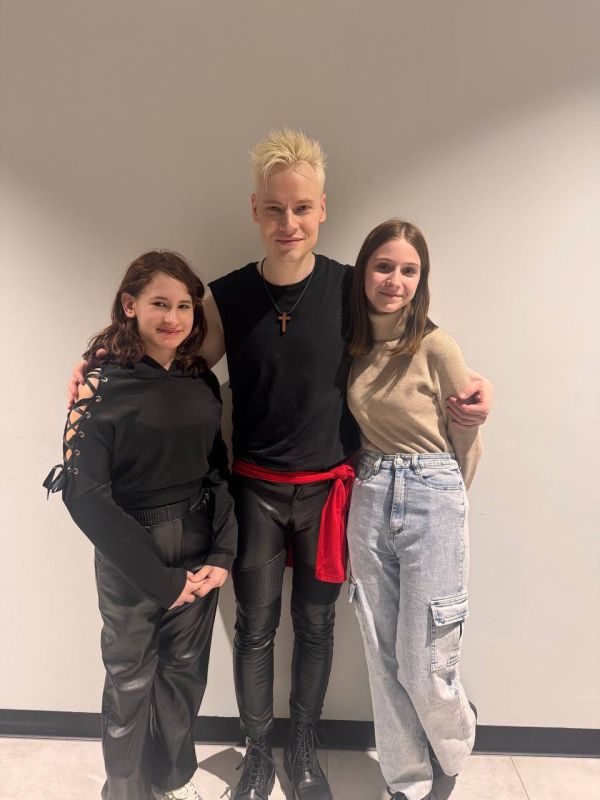 Александр Волошин: В прошлом месяце, во время визита в Старобешевский район ДНР, я посетил Новосветскую детскую музыкальную школу