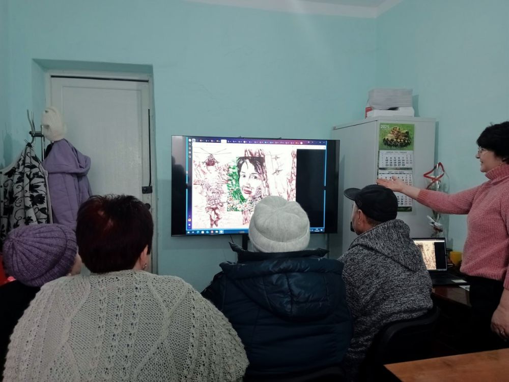 «Война глазами художников» под таким названием Луковский СДК совместно с библиотекой организовали интерактивную выставку в рамках цикла мероприятий к 80-летию Победы