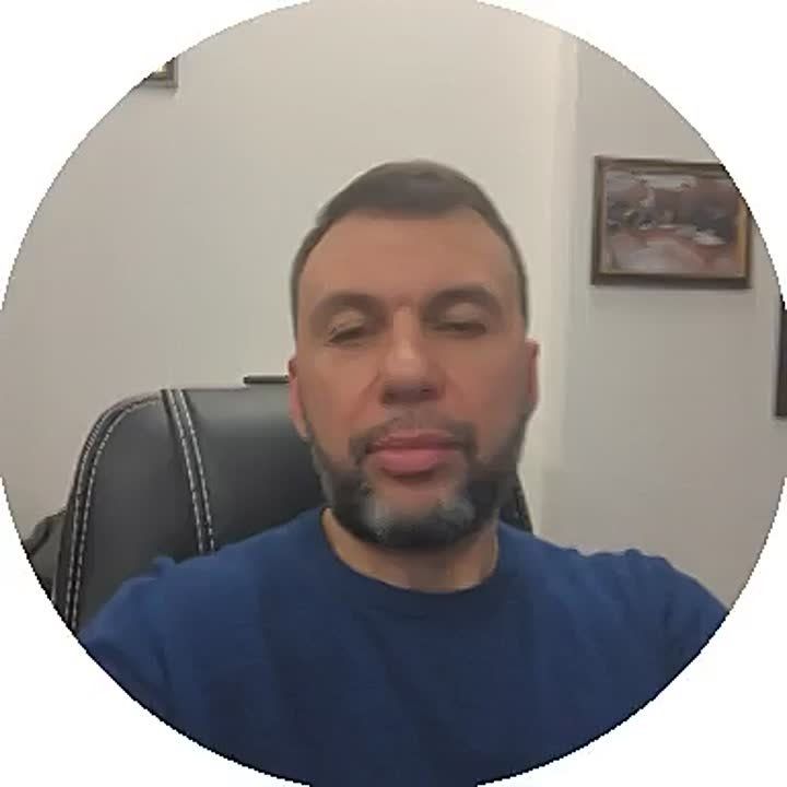 В ближайшее время откроются новые отделения МФЦ в Комсомольском, Юнокоммунаровске, п. Карла Маркса, Снежном и Донецке, сообщил Денис Пушилин