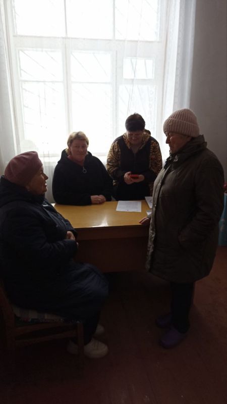 19 марта начальник Петровского территориального отдела Лащенова Наталья провела встречу с жителями села Петровское