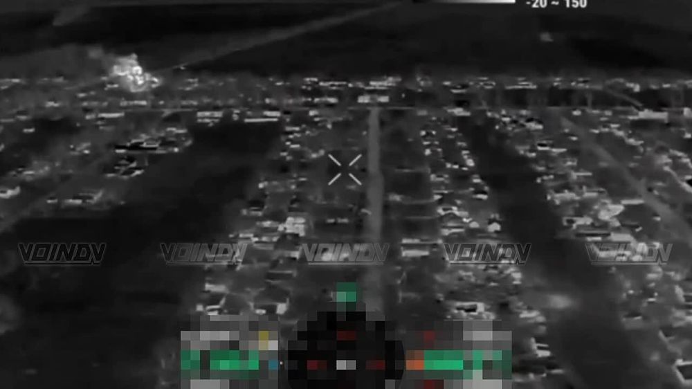 Уничтожение дроном всушного пикапа в поселке Разлив на Кураховском направлении