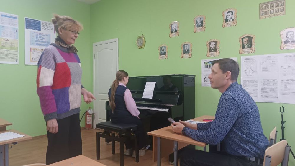 Работа над произведениями подвижного плана является одной из важных сторон в воспитании исполнительской культуры пианиста, которая объединяет её технические и художественно-образные аспекты