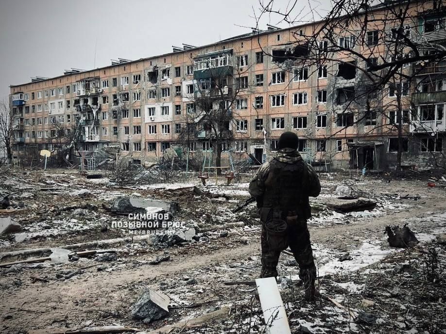 Александр Симонов: Боец ЧВК «Вагнер» из числа заключенных смотрит за тем, чтобы в Соледаре теперь все было по понятиям