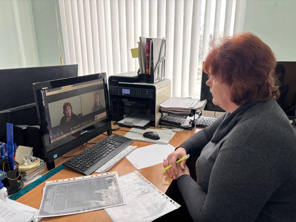 Жителей Ждановки проконсультировали по юридическим вопросам