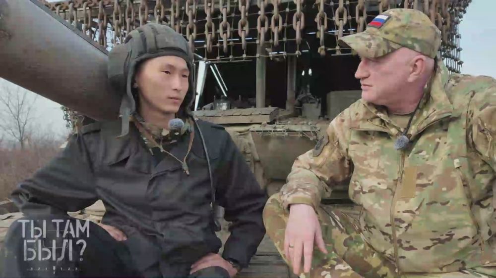 «-Вы же участвовали недавно в освобождении Курахово - в тот самый огневой мешок южнее загнали противника! Тяжело было?