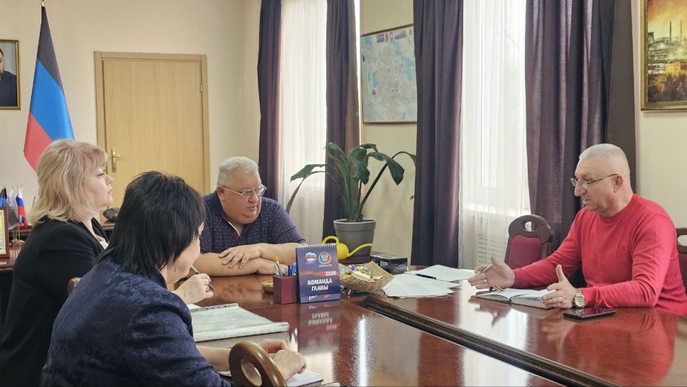 Зампред Правительства ДНР посетила Енакиево с гуманитарной миссией