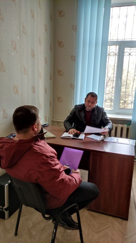 Депутат Старобешевского муниципального совета ДНР Артём Менякин провел личный приём граждан