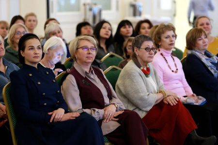 � ������ ��������� V ������������� ��������������� ������� ��� ������������ ���������� �������� ����� �������� ������