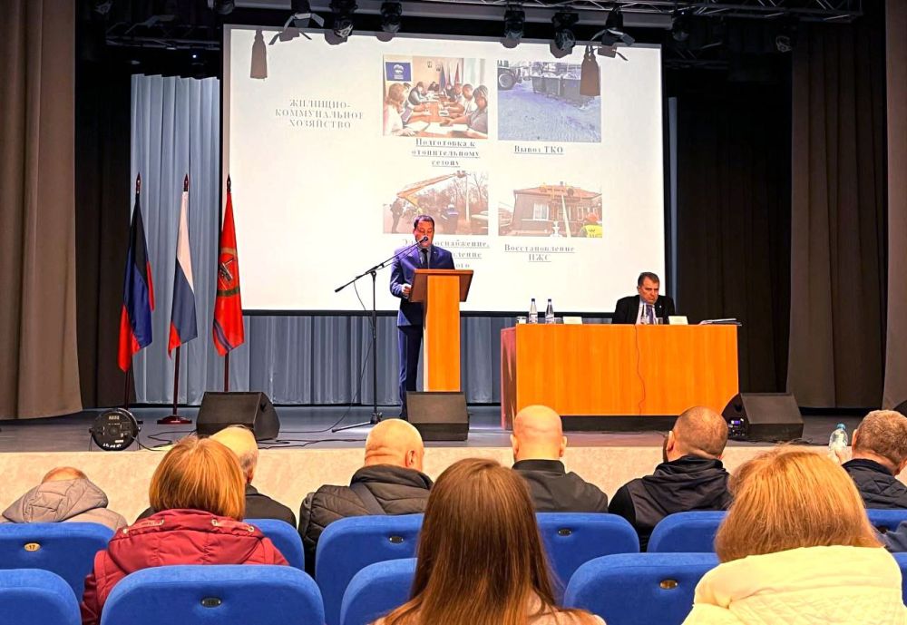 Зинченко выступил с ежегодным отчетом перед депутатами Волновахского муниципального совета