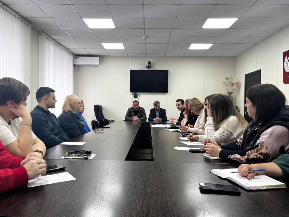 Константин Зинченко: Провел встречу с секретарями первичных отделений Волновахского местного отделения Партии «Единая Россия»