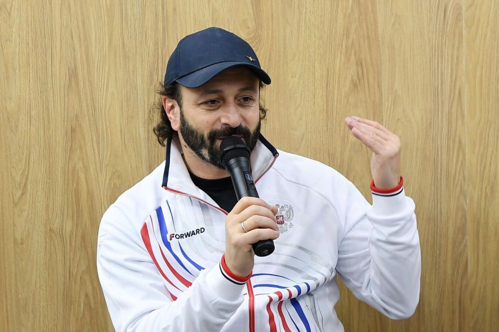 Авербух принял участие в молодежном форуме в Мариуполе