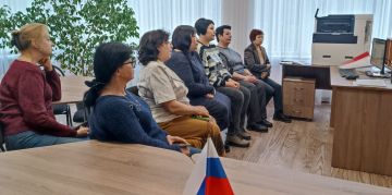 Сотрудники МБУ «ЦЕНТРАЛИЗОВАННАЯ БИБЛИОТЕЧНАЯ СИСТЕМА ГОРОДА ДЕБАЛЬЦЕВО» ознакомились с материалами вебинара «Как на базе любого учреждения создать культурный контент для показа в очках виртуальной реальности» и узнали: