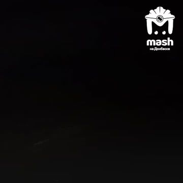 Дома на улице Саврасова в Донецке топит водой из дырявых труб