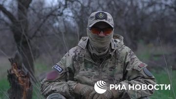 Группа наемников из Португалии была ликвидирована при штурме Андреевки в ДНР, против них пришлось применить огнеметы "Шмель", сообщил офицер 114-й бригады 51-й армии ВС России с позывным "Харам"