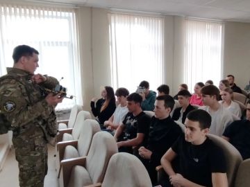Профориентация военных вузов — это важный этап в выборе будущей профессии для молодых людей, желающих посвятить себя служению Отечеству