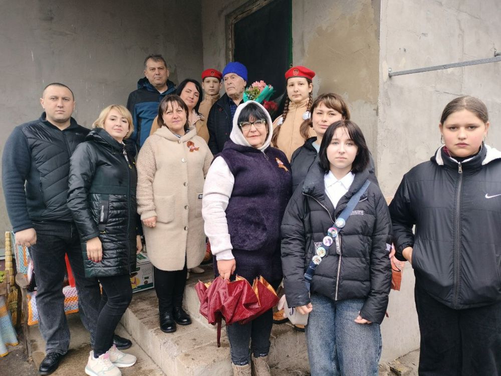 Ветерану Великой Отечественной войны Плахтию Степану Степановичу исполнилось 98 лет!