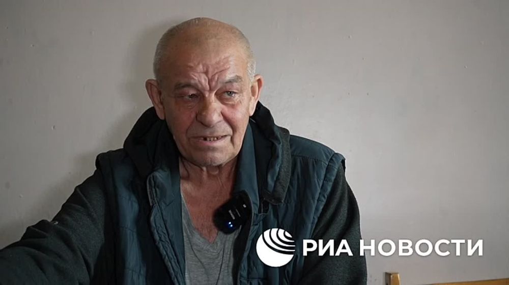 Беженец из Курахово в ДНР рассказал, как украинские боевики бросали тела своих погибших сослуживцев в Курахово на съедение собакам