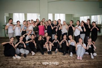 «Требуйте от себя невозможного, и получите максимум»: Деятели культуры ДНР провели мастер-классы для студентов региона