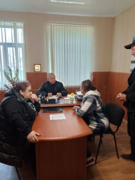08042025 депутат Волновахского муниципального совета Донецкой Народной Республики первого созыва, член партии "Единая Россия" Никон Александр Алексеевич провел прием граждан в с. Бугас