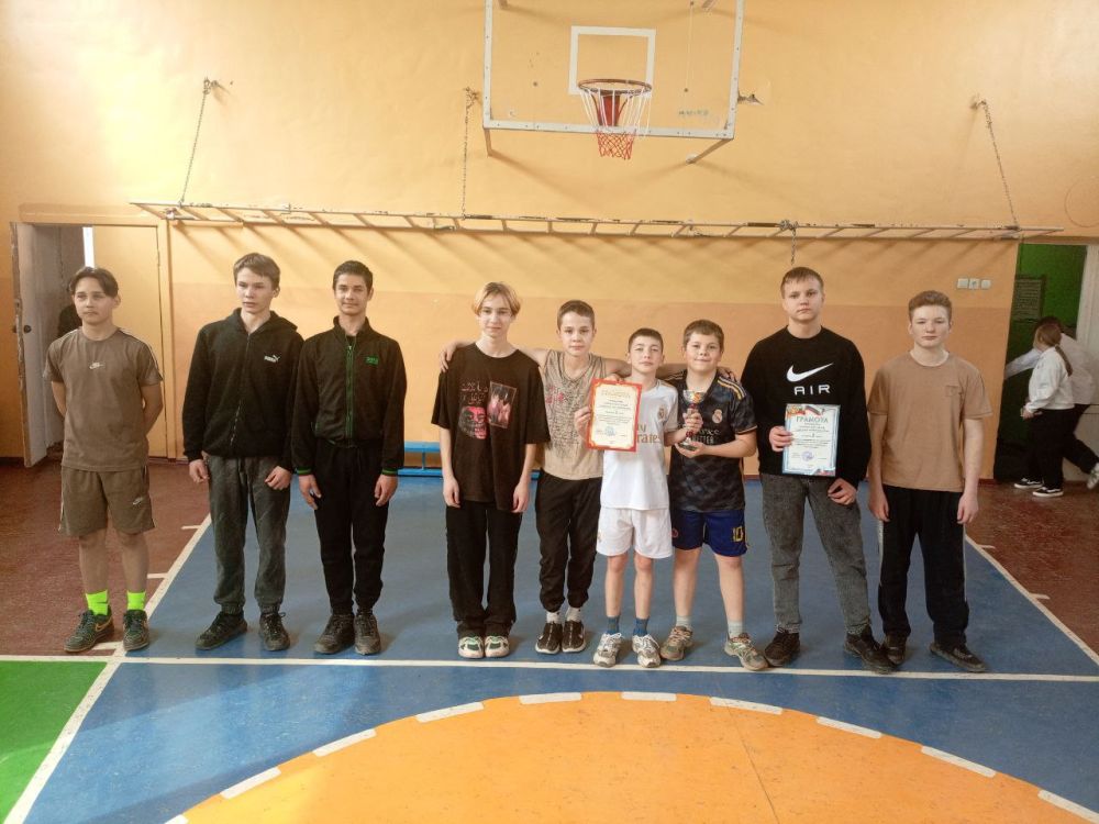 В Ждановке прошли соревнования по пионерболу