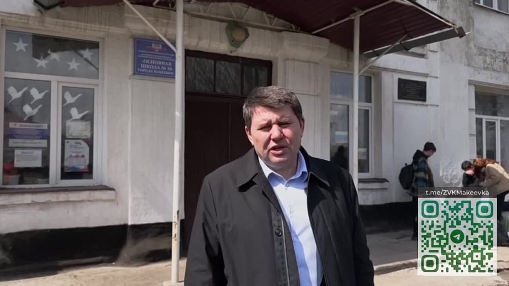 Владислав Ключаров: Сегодня выехал в школу № 39, где возникла проблема с канализацией