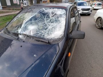 Полицейские устанавливают обстоятельства ДТП, в результате которого пострадал подросток