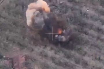 Артиллеристы Южной группировки войск уничтожили склад боеприпасов и пункт управления БпЛА ВСУ