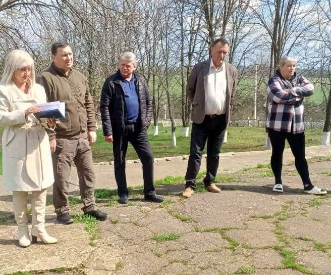 Игорь Лызов: Встретился с населением с. Ленинское Василевского теротдела