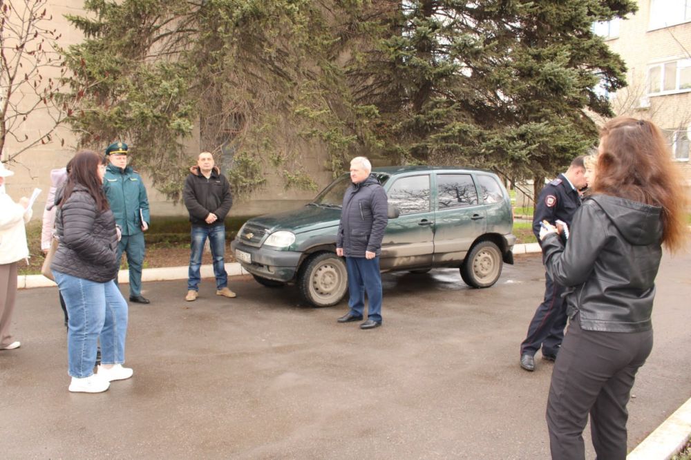 Глава муниципального образования Старобешевский муниципальный округ Николай Михайлов провел встречу с жителями города Комсомольское