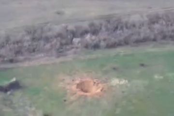 Операторы FPV-дронов Южной группировки войск уничтожили украинскую пусковую установку РСЗО RAK-SA-12 производства Хорватии