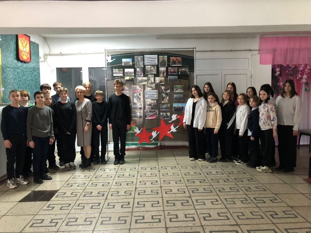 В Ждановке открылась фотовыставка «Наша история» к 80-летию Великой Победы