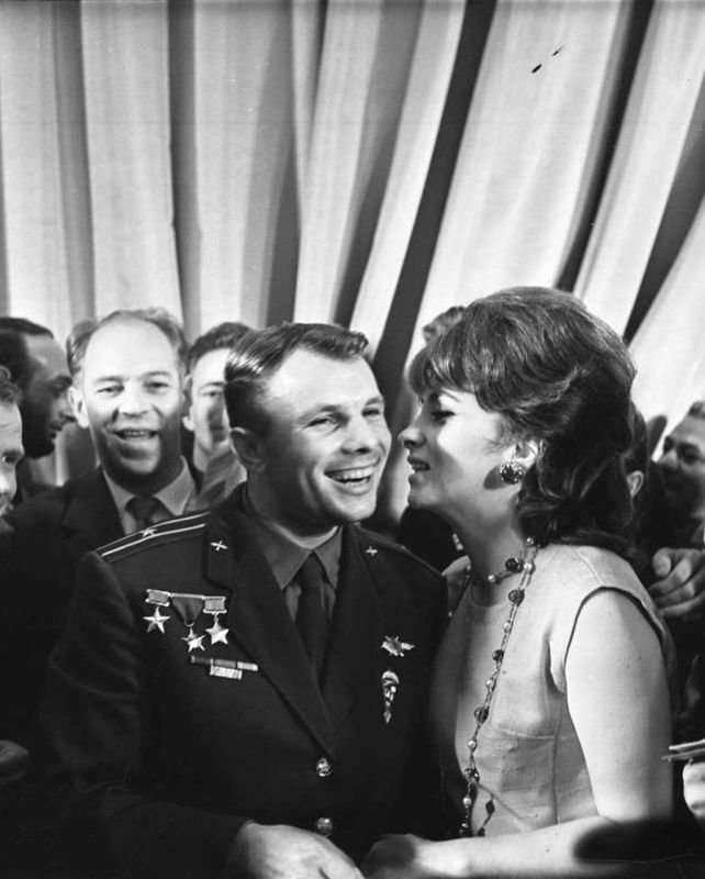 ����� ����������: �� ������: ��������!�. 12 ������ � ������ �������� ���� ������������ 64 ��� ����� ������-�������� "������" ������ �� ������ ������� "������-1", �� ����� �������� ��������� ���� �������